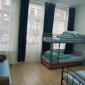 Supper Family Apartment