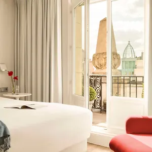 إن إتش كوليكشن سنتر 4*