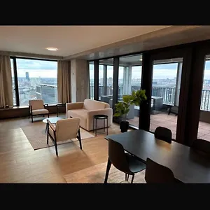 아파트 Luxurious In Center