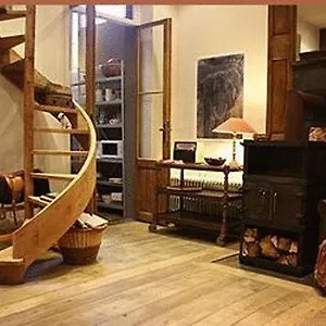 Hotel La Roulotte De Marguerite
