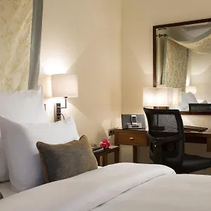Warwick Grand-place Hotell 4*