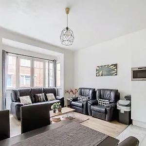 Apartment 2 *
